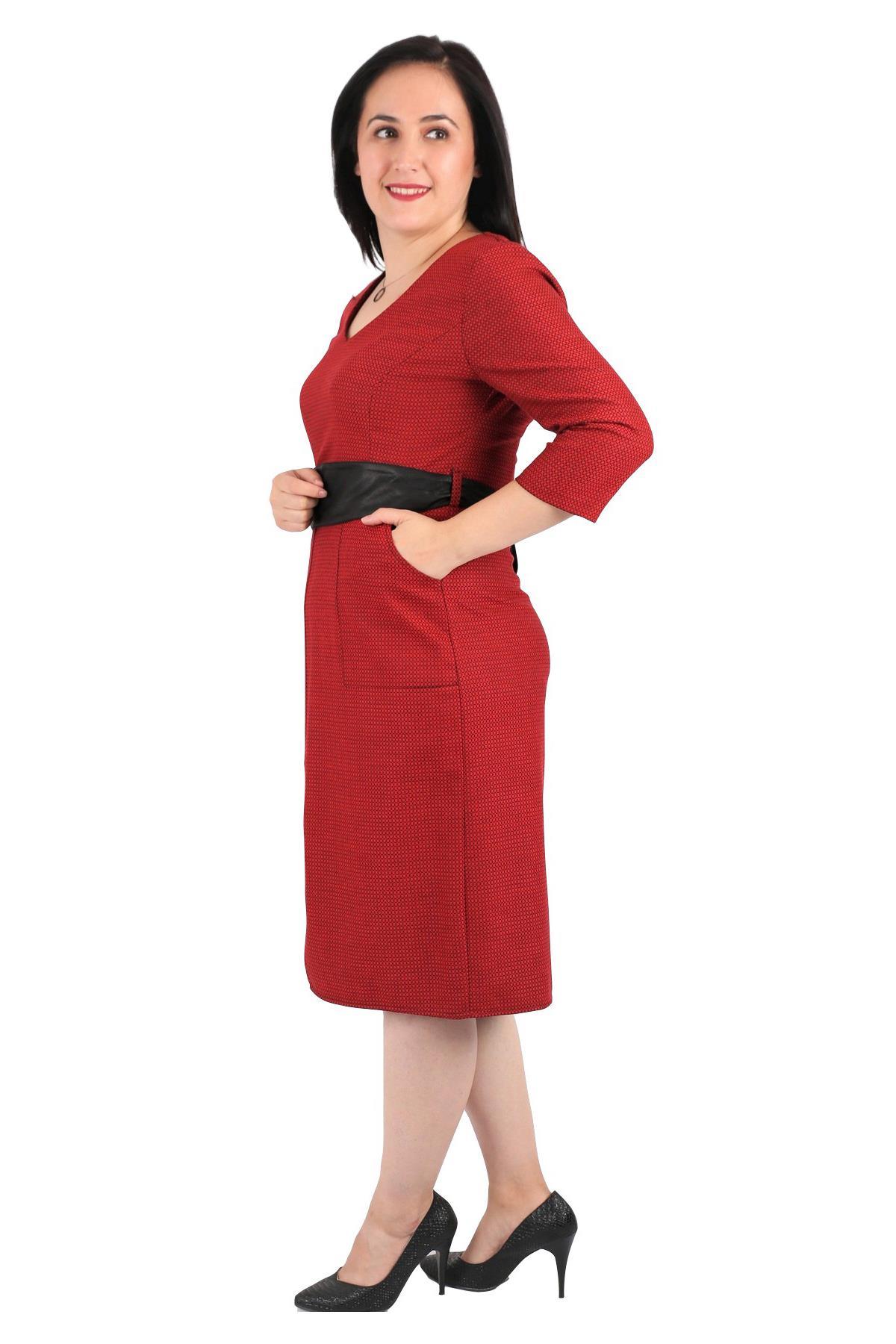 Fierte Kadın Büyük Beden Elbise Ugz5020 V Yaka Diz Altı Kırmızı - KIRMIZI, 50 - Elbise